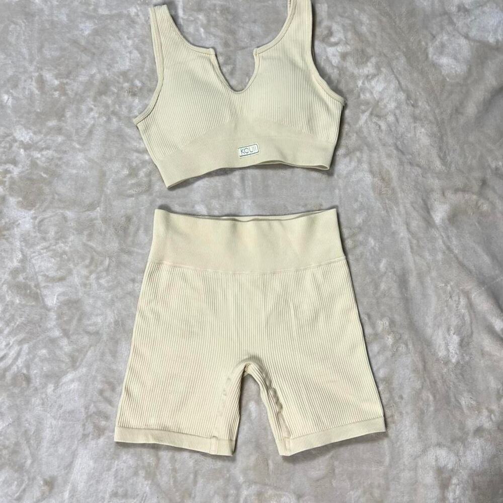 KOUII Cream/Yellow Workout Set Small